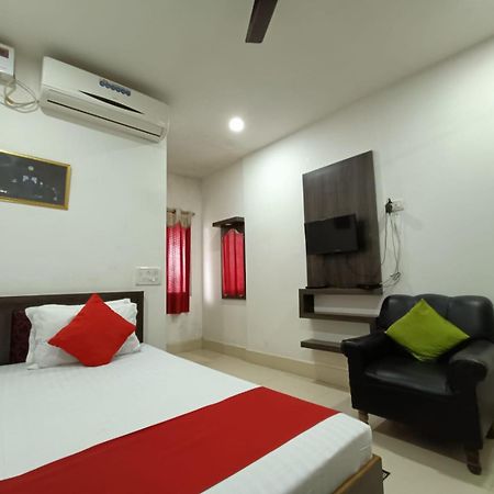 Hotel Executive Inn Hailakandi Extérieur photo