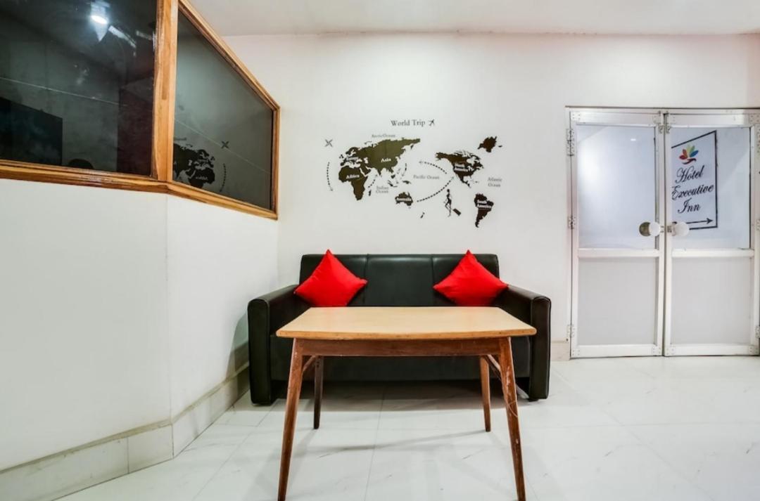 Hotel Executive Inn Hailakandi Extérieur photo