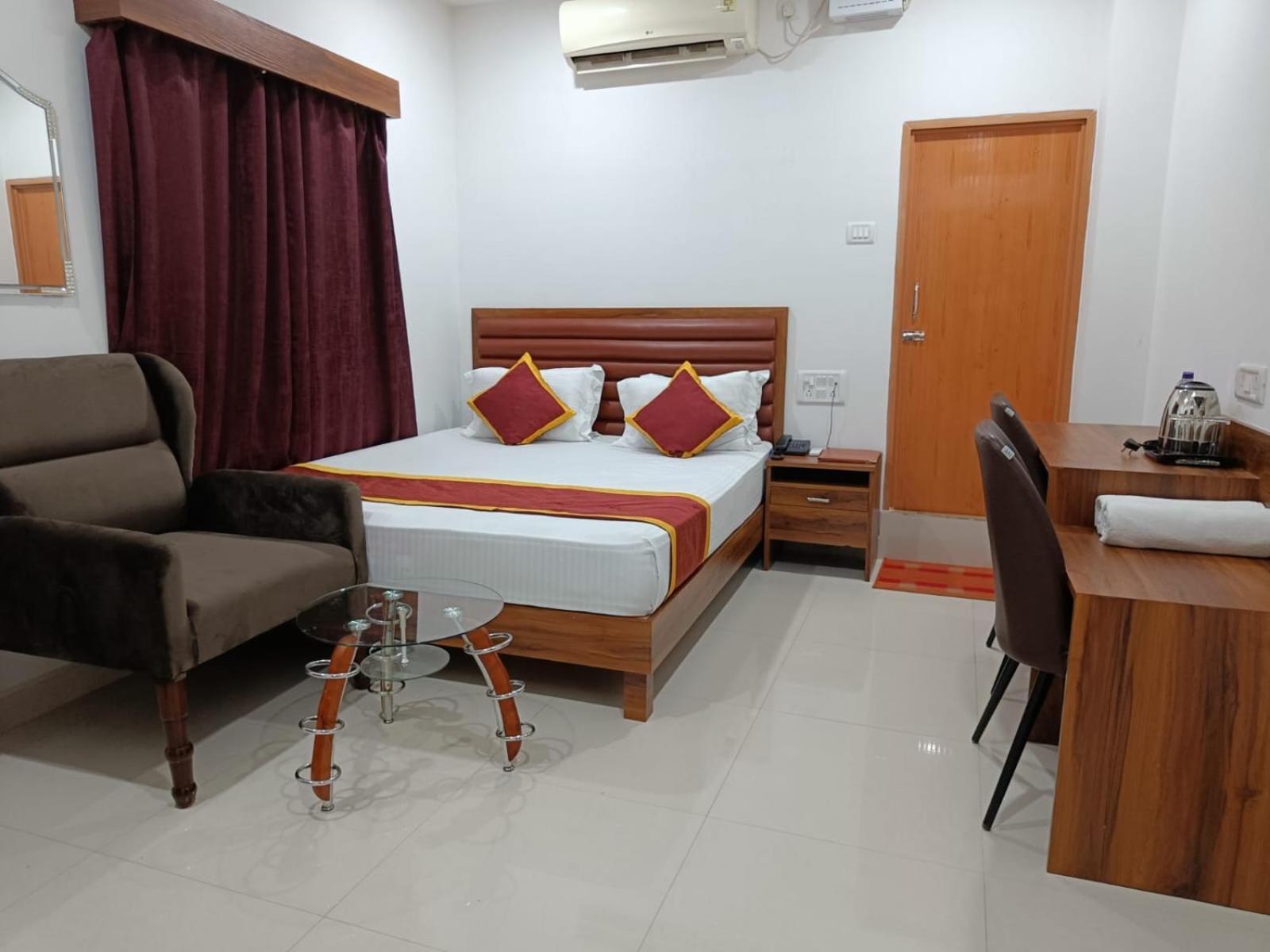 Hotel Executive Inn Hailakandi Extérieur photo